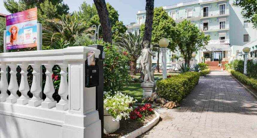 Family Resort Garden