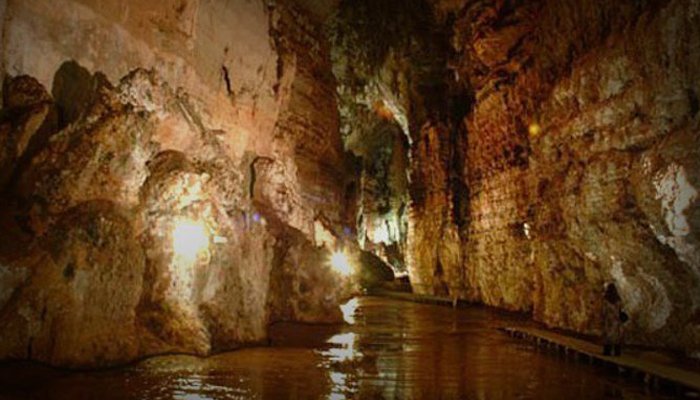 Al gròte d’infèrne