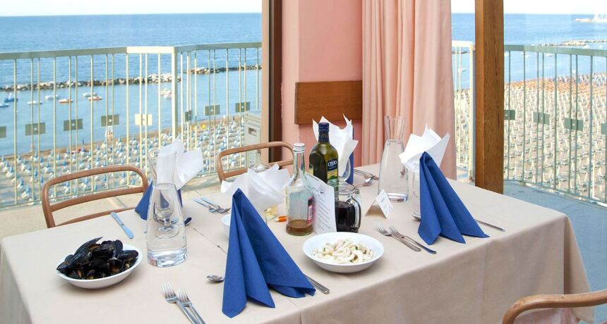 Hotel Diplomat Marine