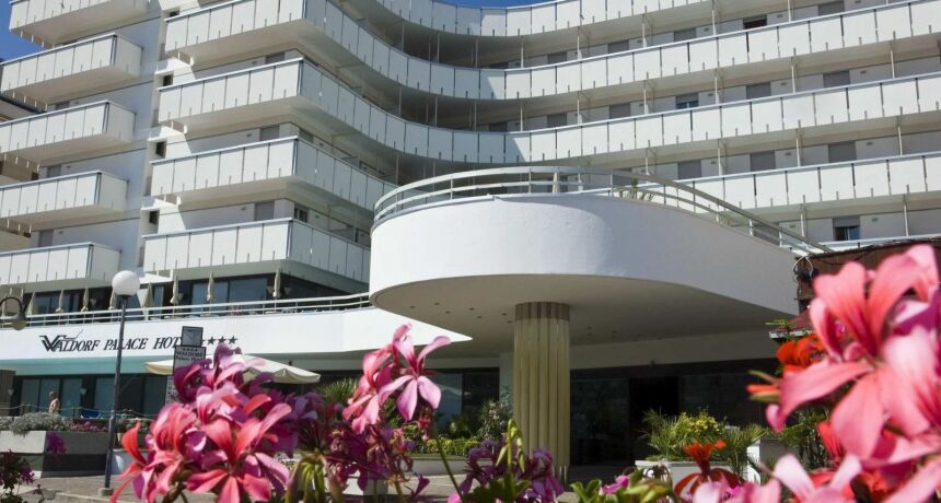 Hotel Waldorf Palace